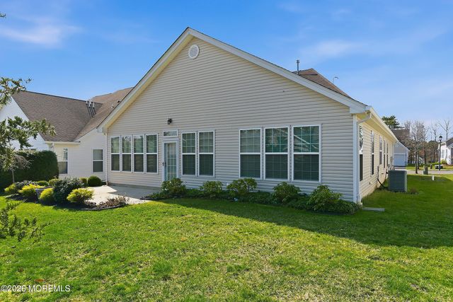 46 Mulberry Drive, Manahawkin, NJ 08050