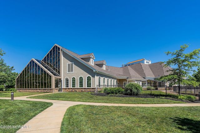 46 Mulberry Drive, Manahawkin, NJ 08050