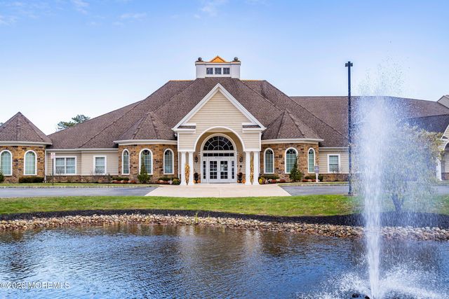46 Mulberry Drive, Manahawkin, NJ 08050