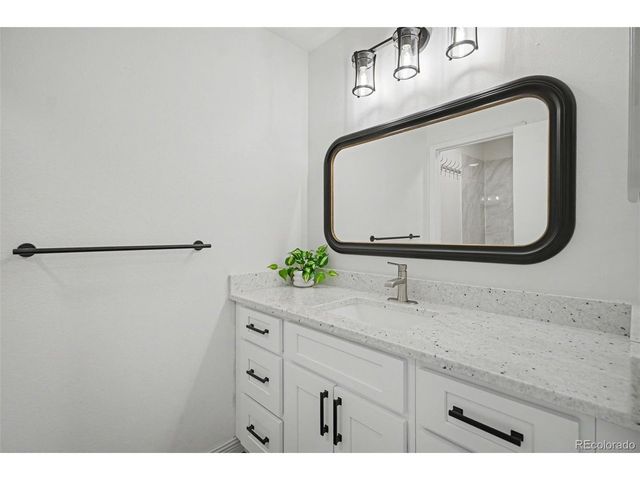 11257 E Maplewood Pl, Englewood, CO 80111