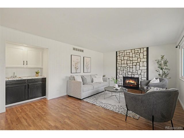 11257 E Maplewood Pl, Englewood, CO 80111