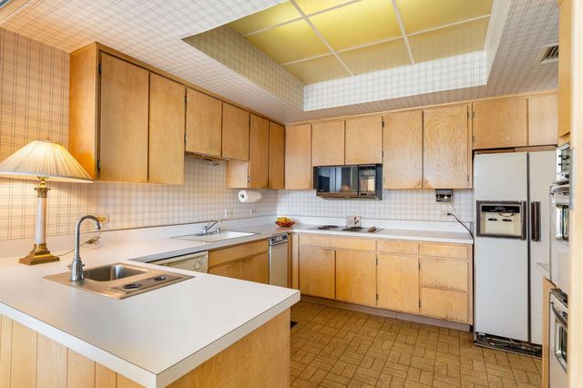 899 Island Drive 408, Rancho Mirage, CA 92270