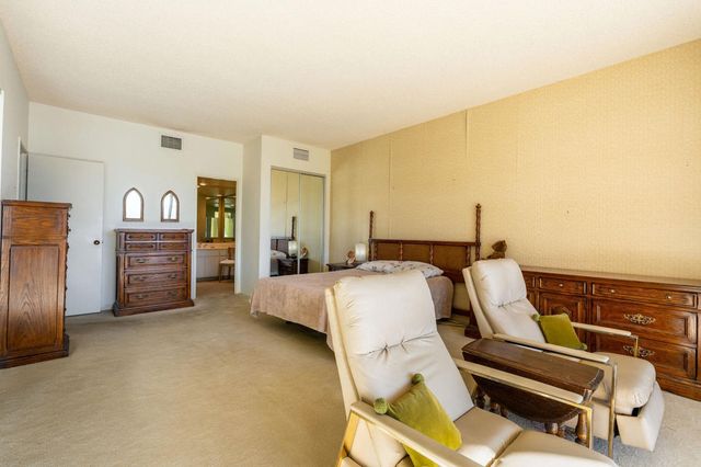 899 Island Drive 408, Rancho Mirage, CA 92270