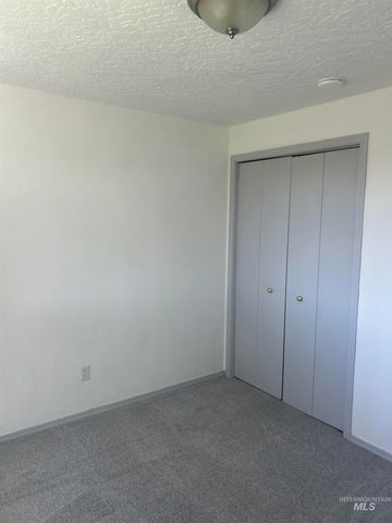 55 S Taffy Dr., Nampa, ID 83687