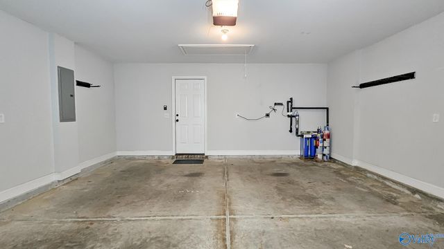 16504 Eden Drive, Athens, AL 35613