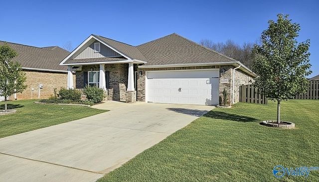 16504 Eden Drive, Athens, AL 35613