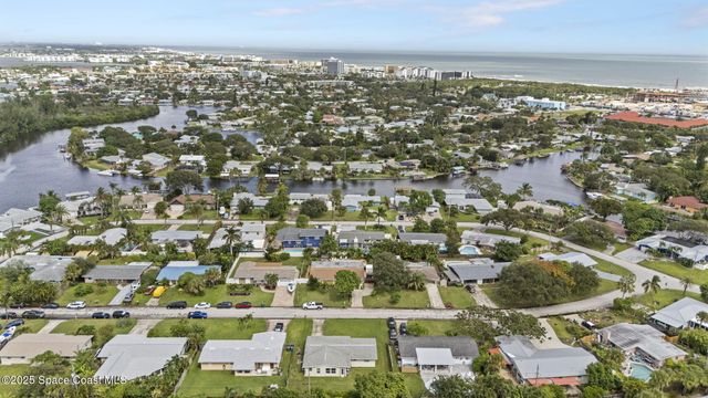 663 Bermuda Road, Cocoa Beach, FL 32931