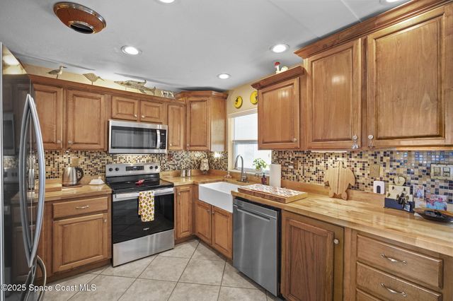 663 Bermuda Road, Cocoa Beach, FL 32931