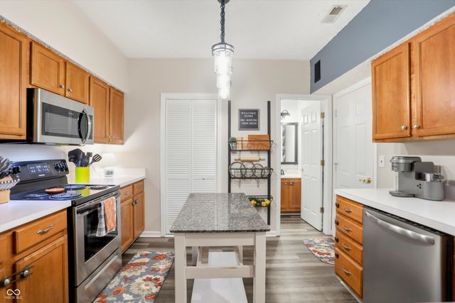 5912 Marina View Drive, Indianapolis, IN 46237