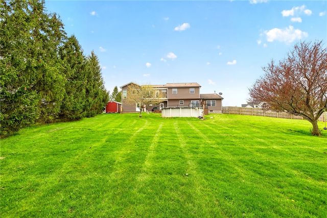 1 Grouse Point, Penfield, NY 14580