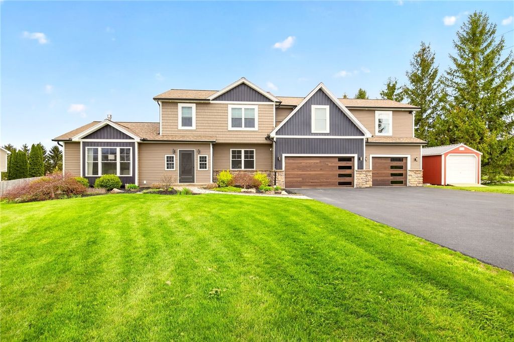 1 Grouse Point, Penfield, NY 14580