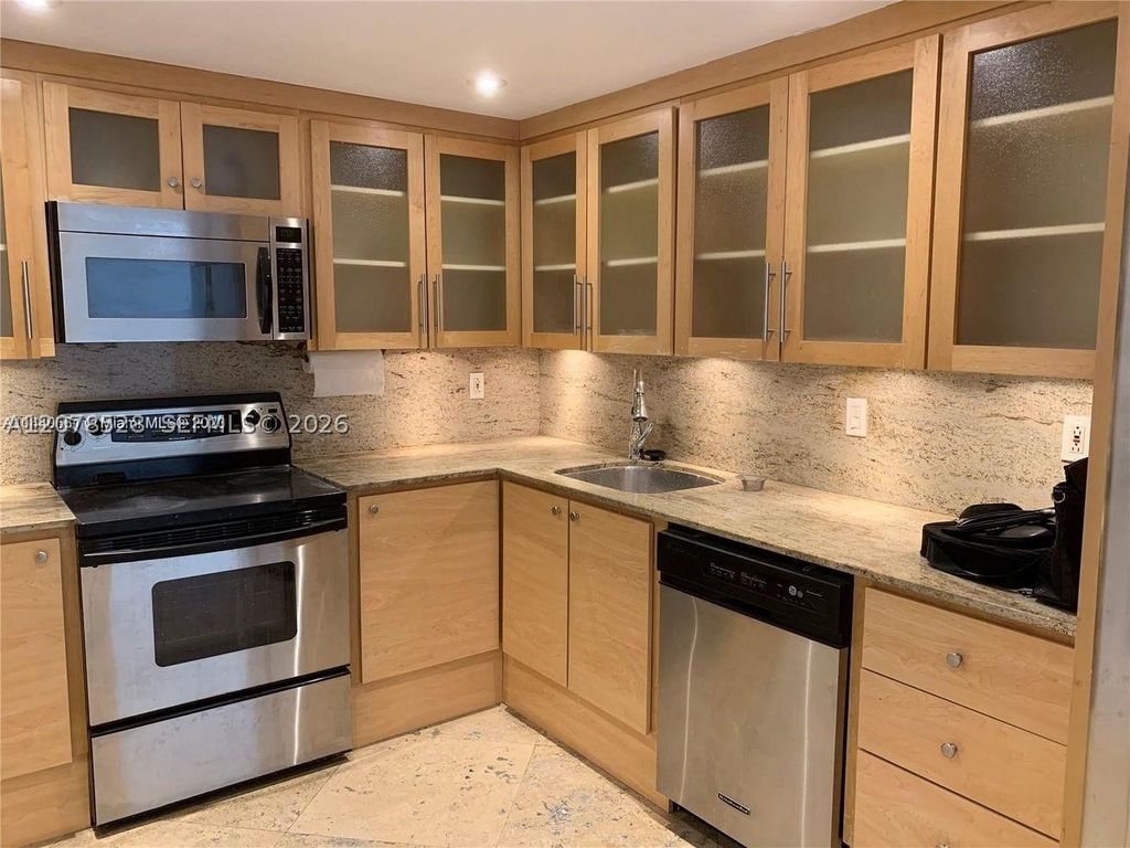 780 NE 69th St 1507, Miami, FL 33138