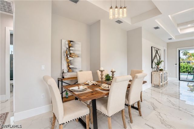 799 108th AVE N, Naples, FL 34108