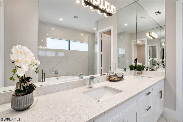 799 108th AVE N, Naples, FL 34108