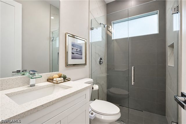 799 108th AVE N, Naples, FL 34108