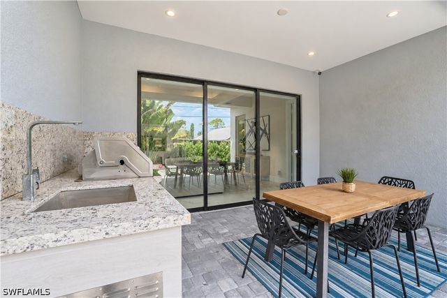 799 108th AVE N, Naples, FL 34108