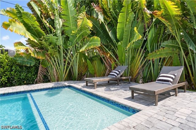 799 108th AVE N, Naples, FL 34108