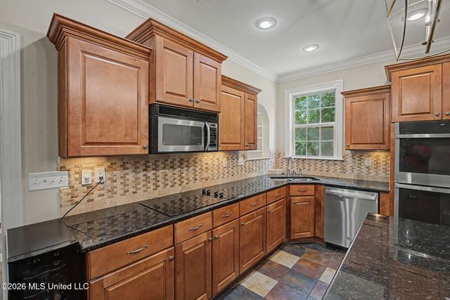 8 E Crockett Loop, Hernando, MS 38632