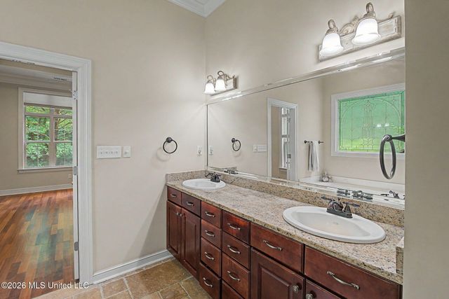8 E Crockett Loop, Hernando, MS 38632