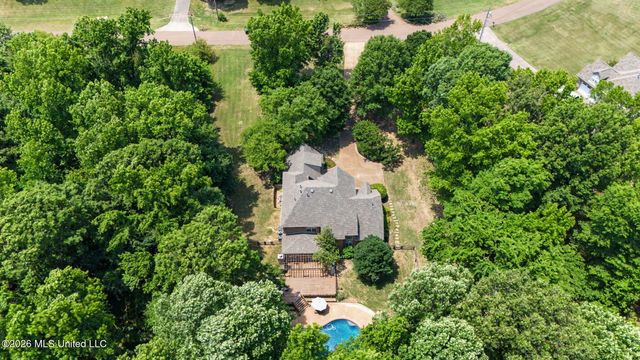 8 E Crockett Loop, Hernando, MS 38632