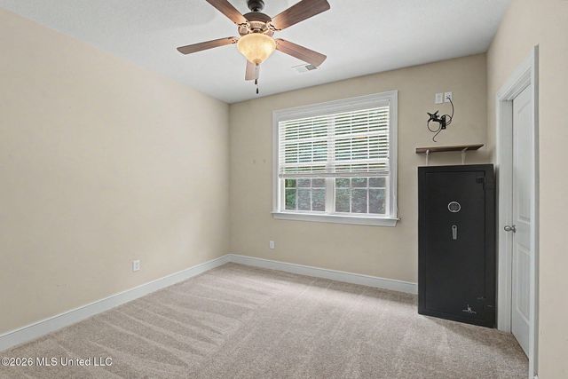 8 E Crockett Loop, Hernando, MS 38632