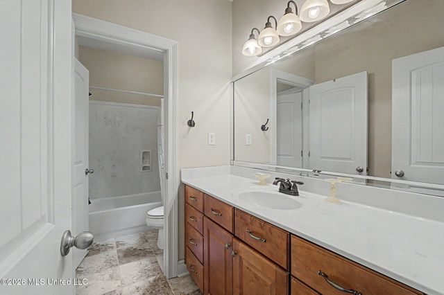 8 E Crockett Loop, Hernando, MS 38632