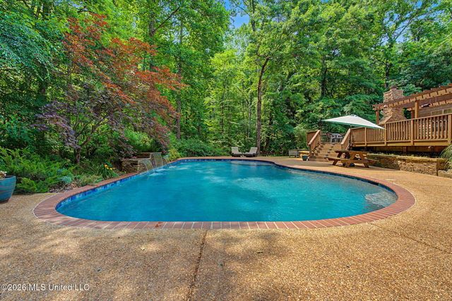 8 E Crockett Loop, Hernando, MS 38632