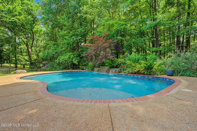 8 E Crockett Loop, Hernando, MS 38632