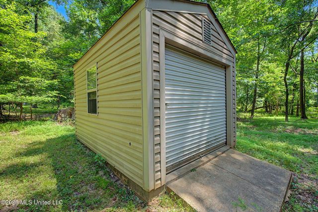 8 E Crockett Loop, Hernando, MS 38632