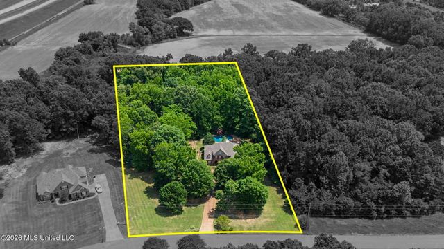8 E Crockett Loop, Hernando, MS 38632
