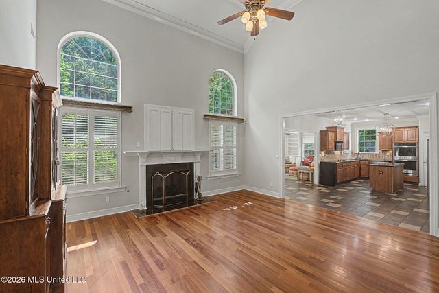 8 E Crockett Loop, Hernando, MS 38632