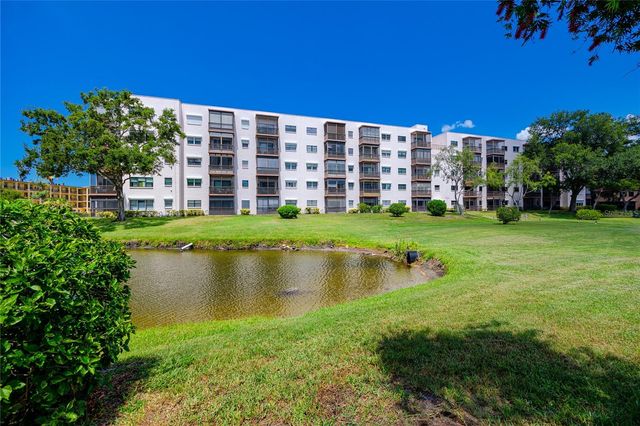 8174 TERRACE GARDEN DRIVE N 307, St Petersburg, FL 33709