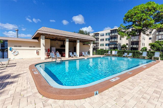 8174 TERRACE GARDEN DRIVE N 307, St Petersburg, FL 33709