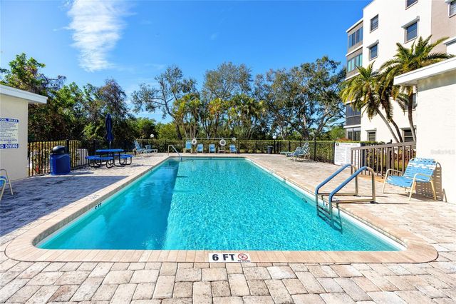 8174 TERRACE GARDEN DRIVE N 307, St Petersburg, FL 33709