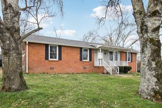 106 Hillwood Dr, Hendersonville, TN 37075