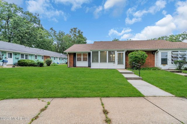 51A Cambridge Court A, Lakewood, NJ 08701
