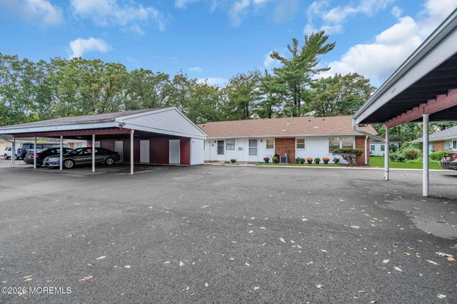 51A Cambridge Court A, Lakewood, NJ 08701