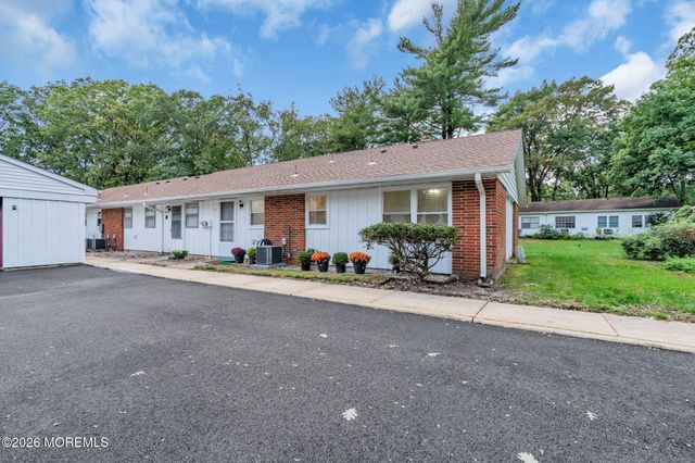 51A Cambridge Court A, Lakewood, NJ 08701