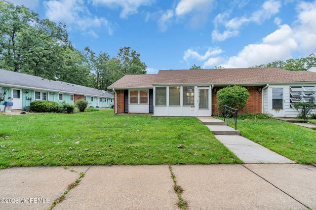 51A Cambridge Court A, Lakewood, NJ 08701