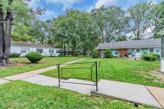 51A Cambridge Court A, Lakewood, NJ 08701