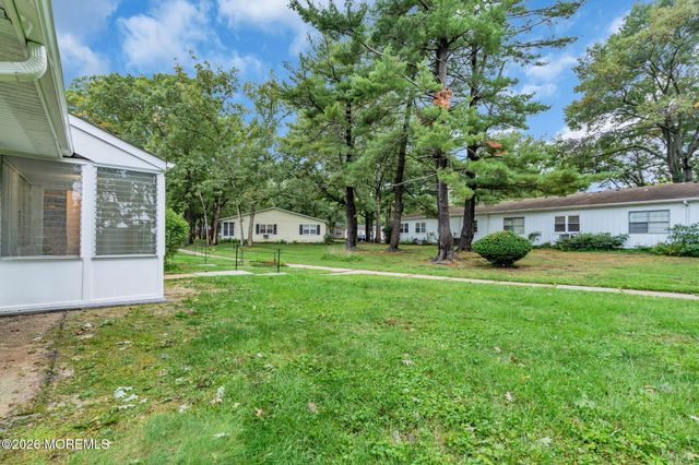 51A Cambridge Court A, Lakewood, NJ 08701