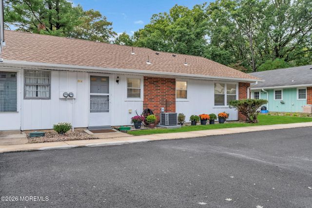 51A Cambridge Court A, Lakewood, NJ 08701