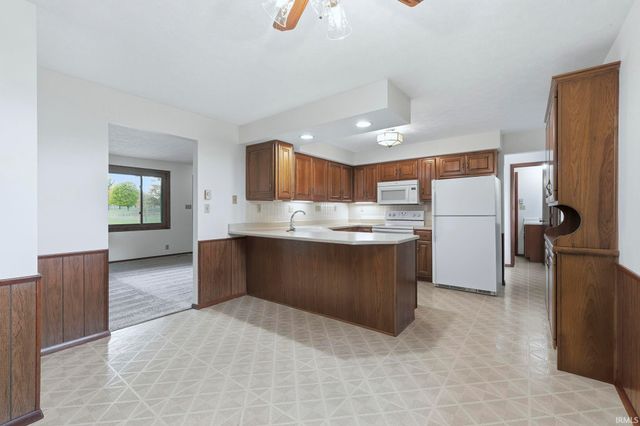 7004 E CR 550 S, Muncie, IN 47302