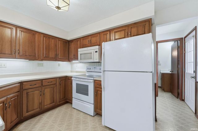 7004 E CR 550 S, Muncie, IN 47302