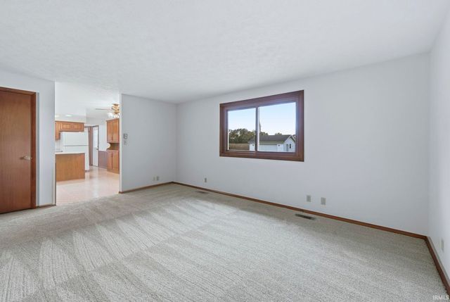 7004 E CR 550 S, Muncie, IN 47302