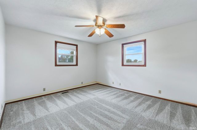 7004 E CR 550 S, Muncie, IN 47302