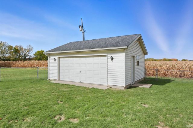 7004 E CR 550 S, Muncie, IN 47302