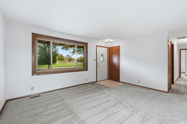 7004 E CR 550 S, Muncie, IN 47302