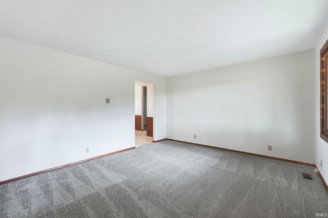 7004 E CR 550 S, Muncie, IN 47302