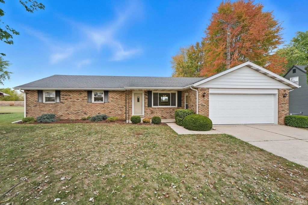 7004 E CR 550 S, Muncie, IN 47302